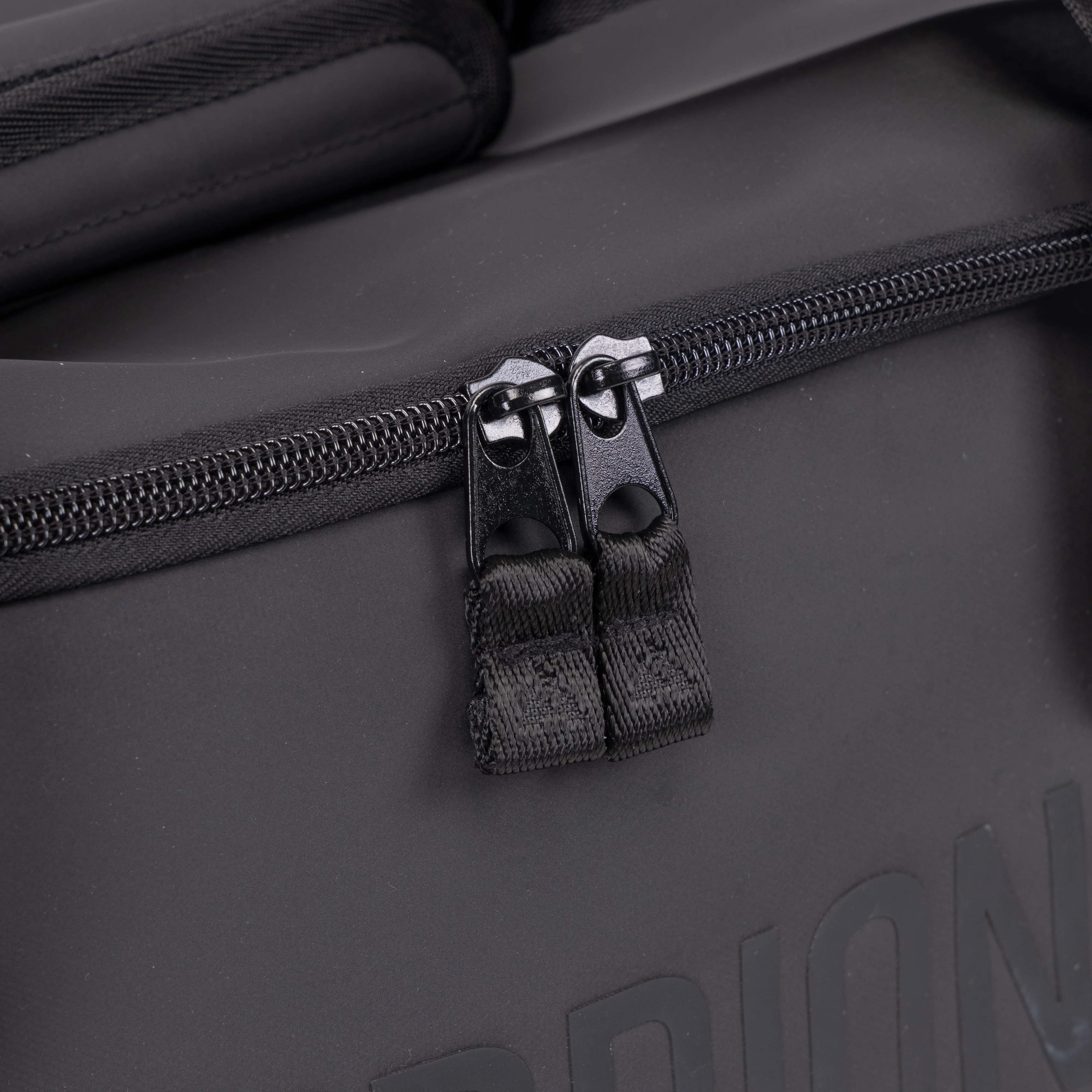 Aubrion React Holdall - Image 7