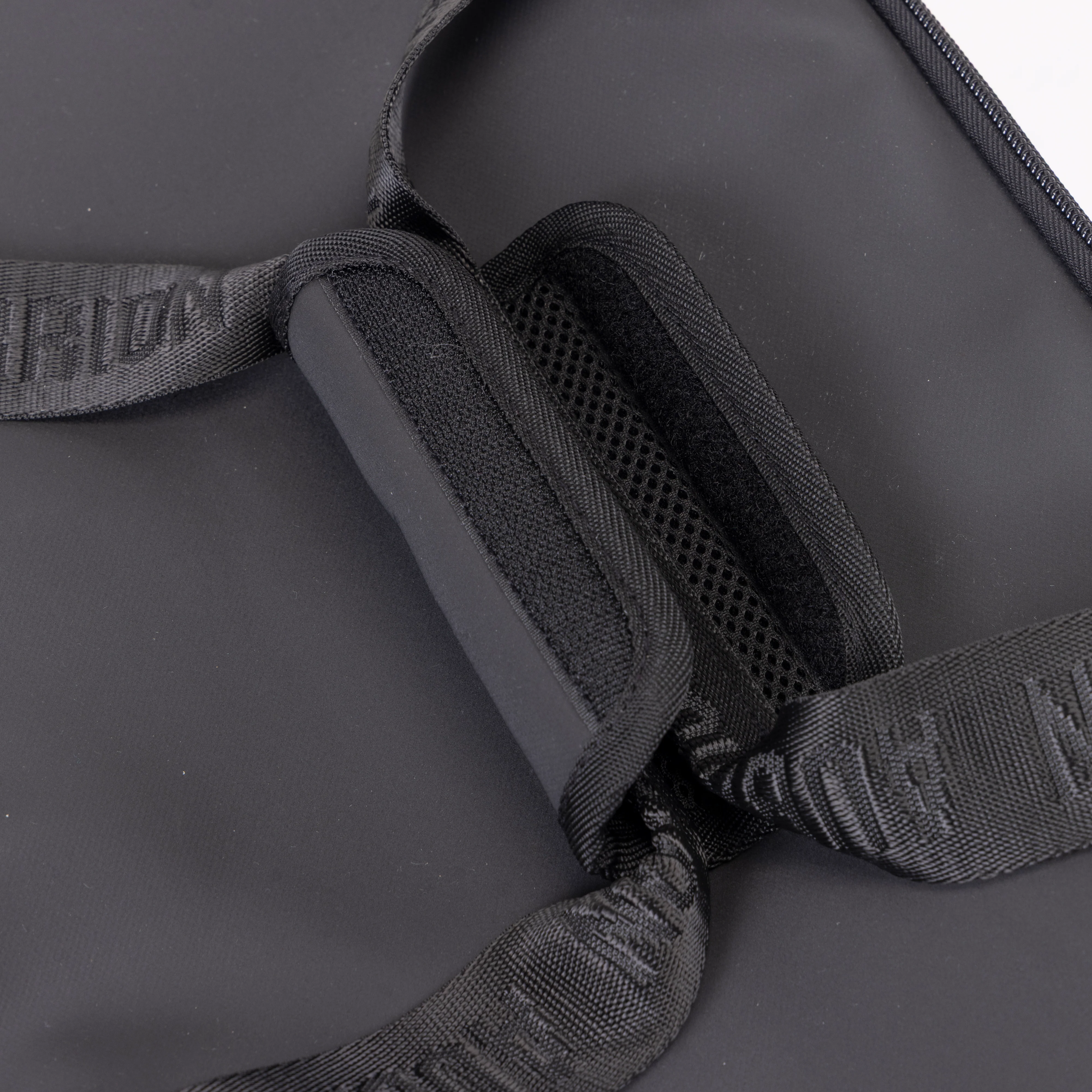 Aubrion React Holdall - Image 9
